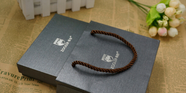 高档压纹手提袋(图4) 高档压纹手提袋(图4)