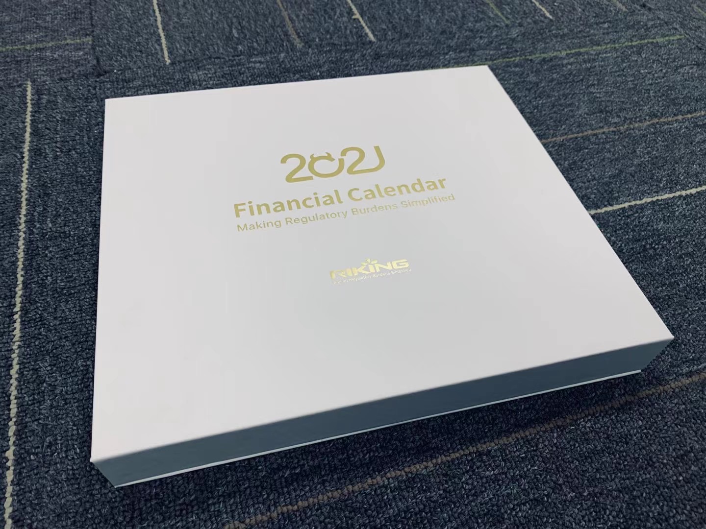 上海胜游体育登录公司揭秘：手提袋是如何生产的？