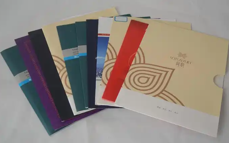 选择样本画册胜游体育登录的厂家要注意什么？